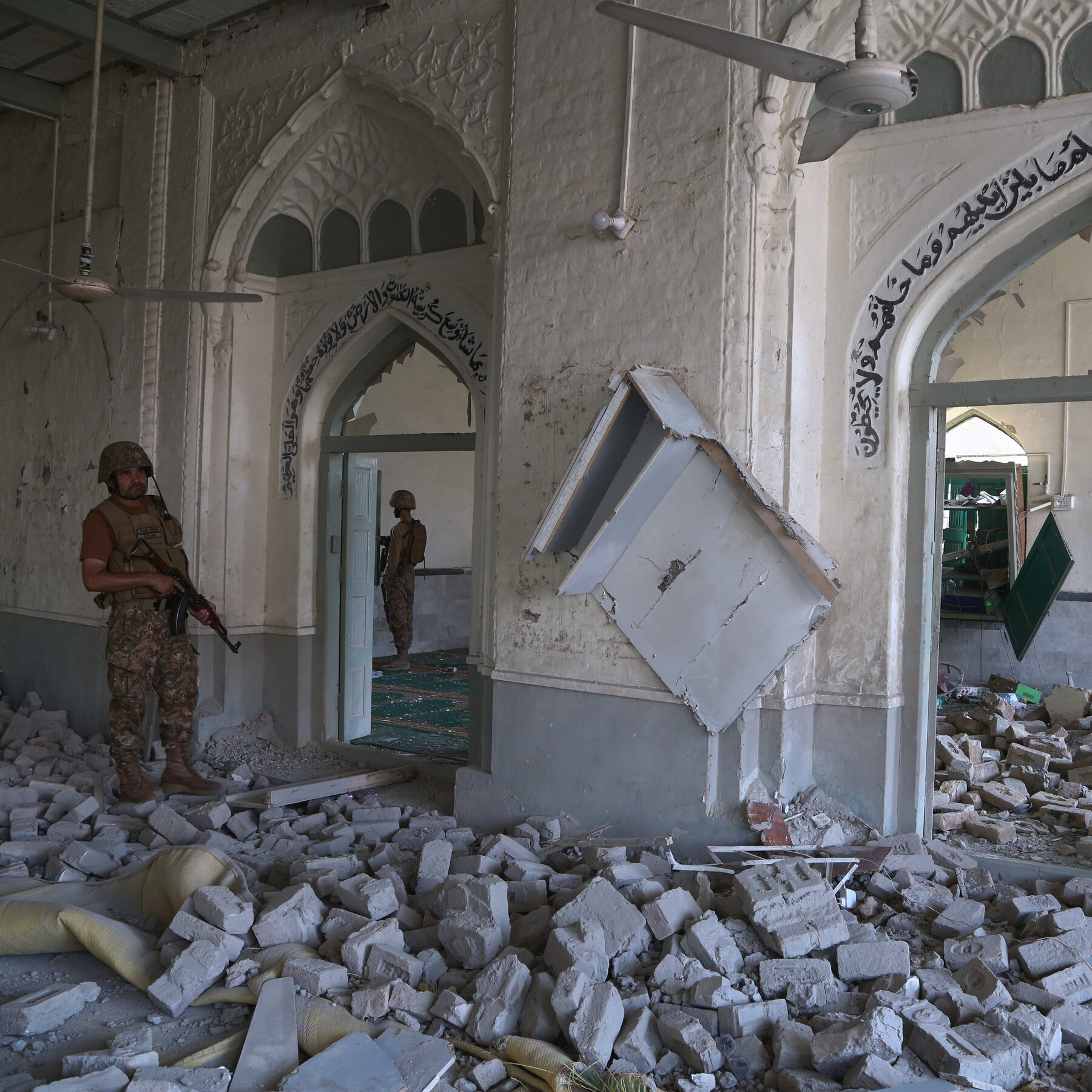 Al-Qaida-nahe Gruppe beansprucht Verantwortung für Moscheeangriff in Pakistan