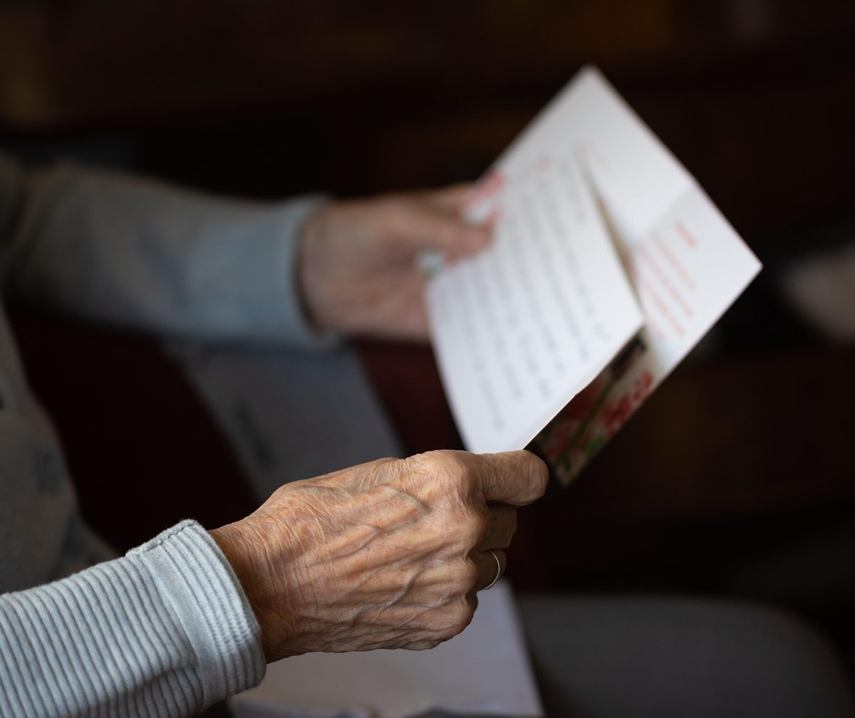 Länder prüfen Zugriff auf 13. und 14. Pensionsbezug für Pflege