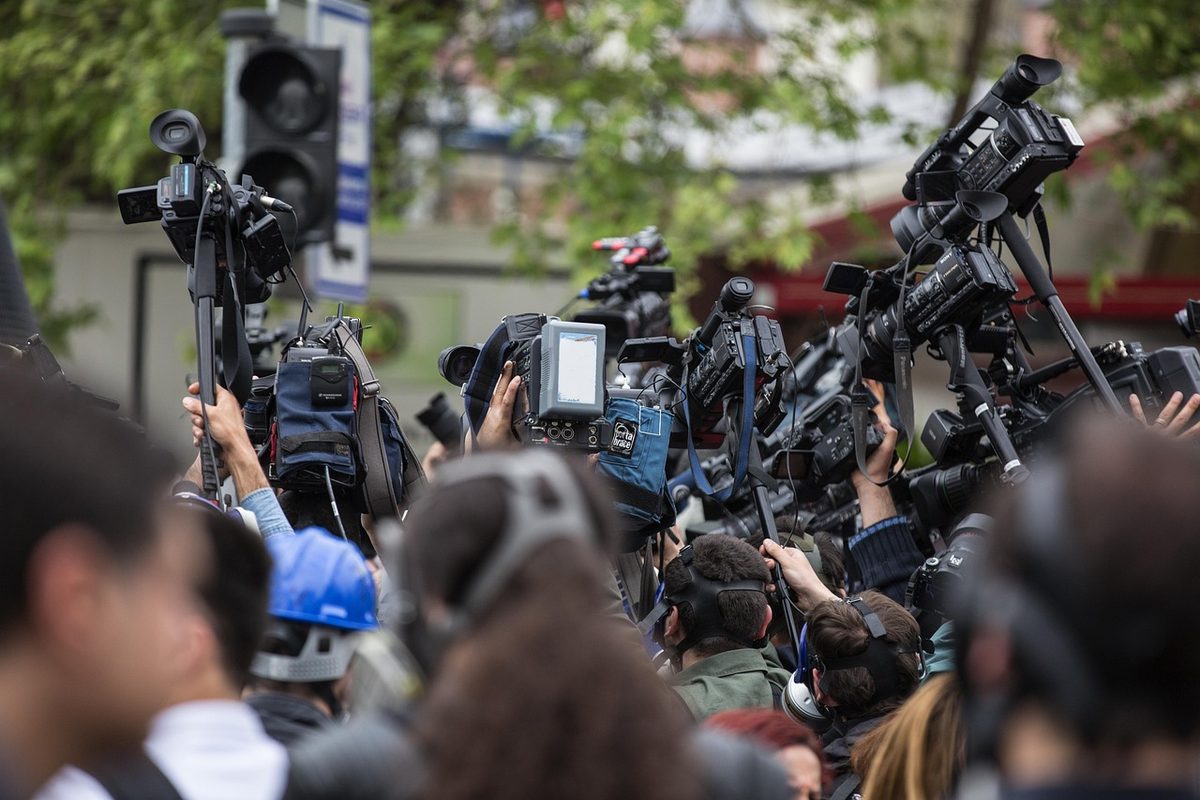 Reporter bei Fragen zur propalästinensischen Szene angegriffen