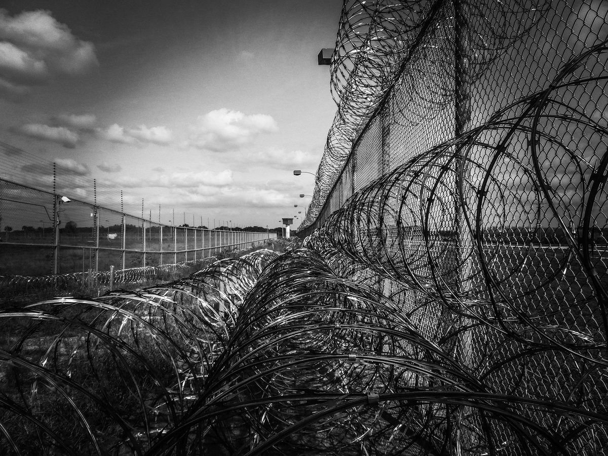 UN-Experten warnen vor Menschenrechtsverletzungen durch Abschiebungen in Drittstaaten