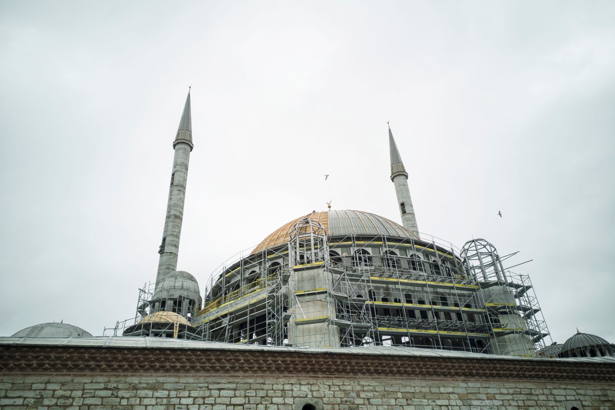 Spannungen in Ujjain wegen teilweisen Abrisses einer Moschee