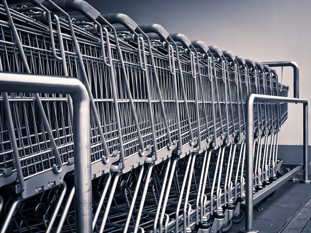 US-Inflation steigt im August moderat, Konsumausgaben legen kräftig zu