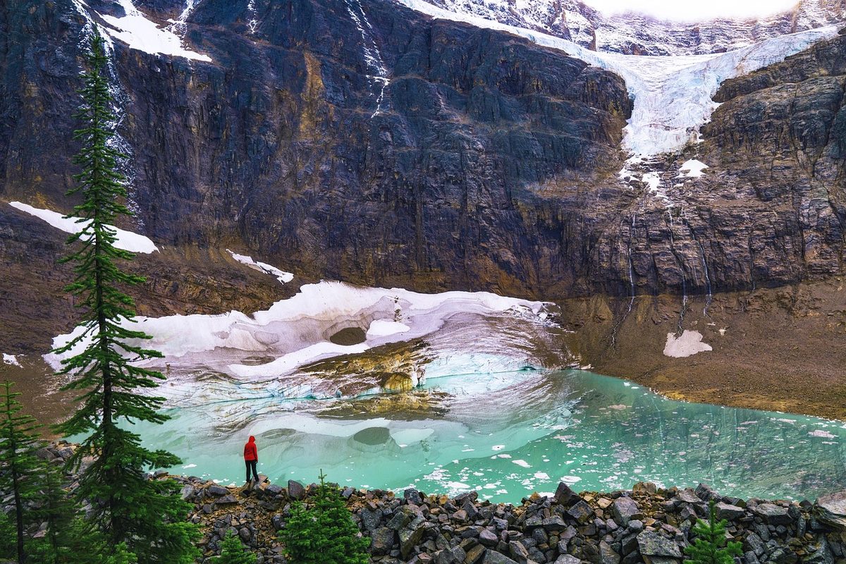 Hitzesommer lässt Schweizer Alpengletscher massiv schrumpfen