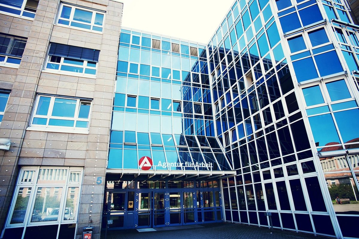 Nur 17 Prozent der Ostdeutschen behielten nach der Wende ihren Beruf