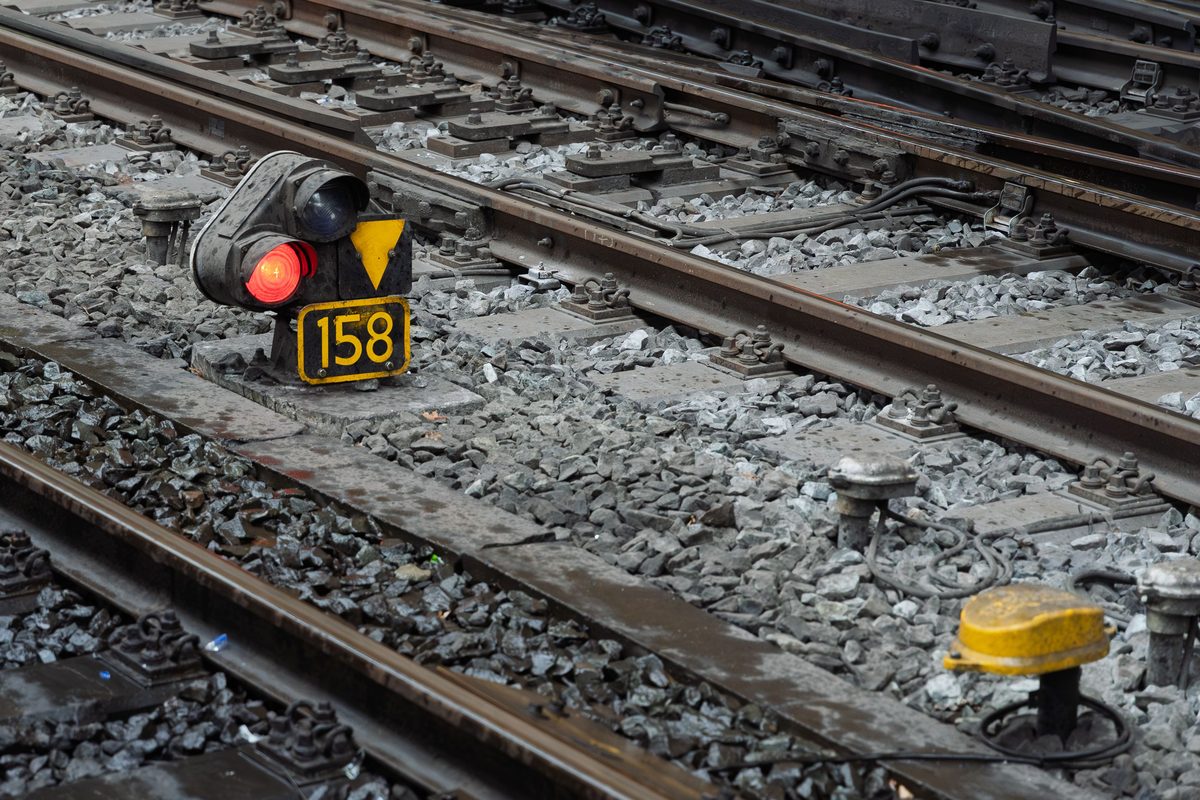 Zug in Bedford beschleunigte nach Warnung vor rotem Signal