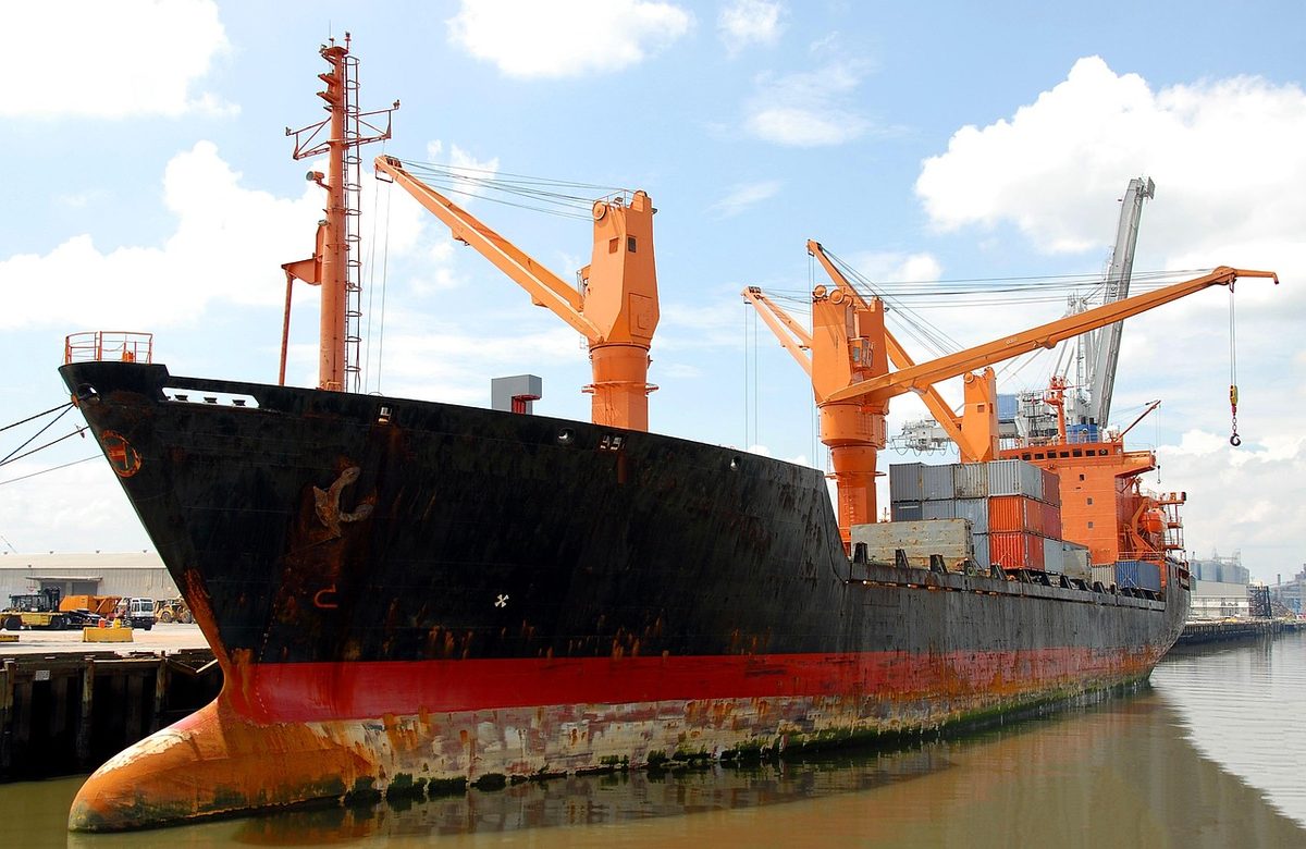 Steuervergünstigungen und schwache Währung stützen Chinas Exportboom