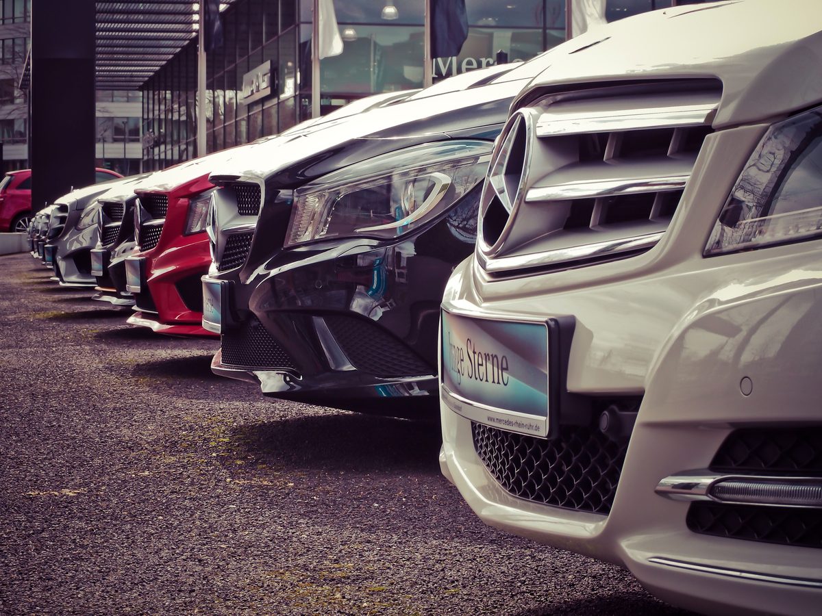 Mercedes verkauft im dritten Quartal deutlich weniger Autos