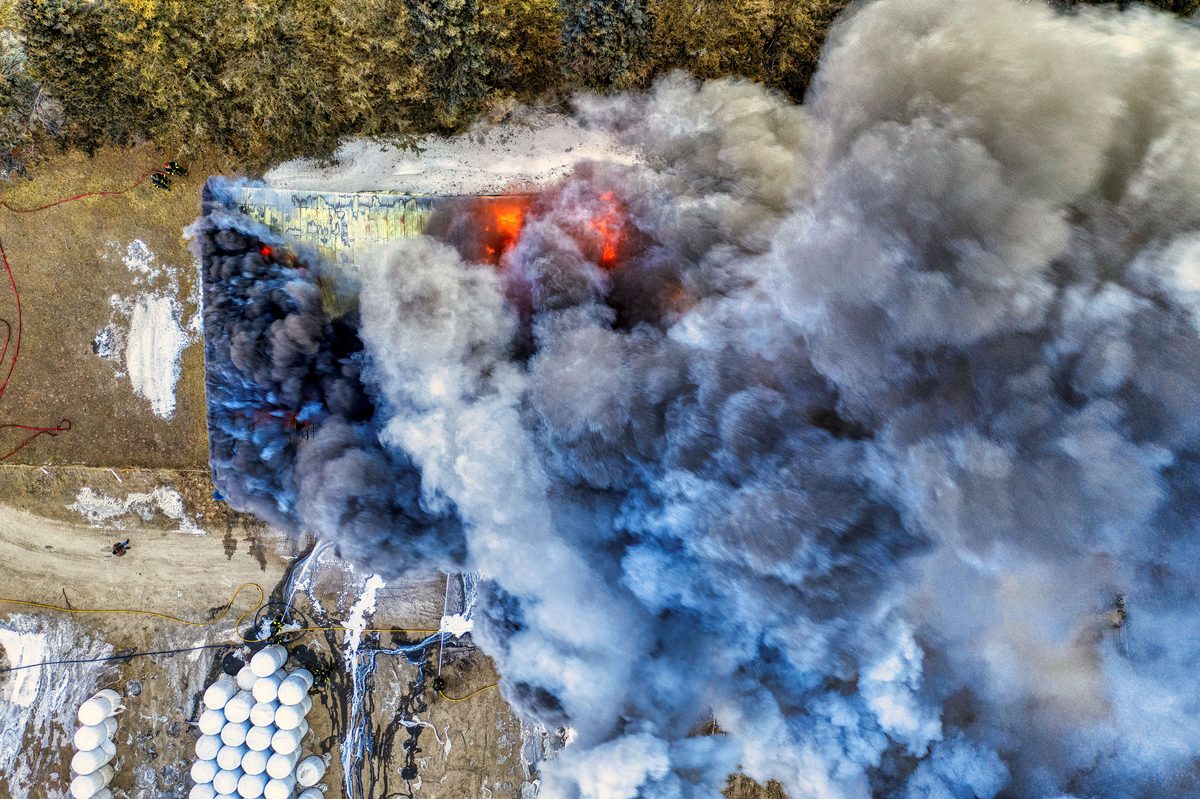 Ukrainische Drohne setzt Yandex-Rechenzentrum in Brand