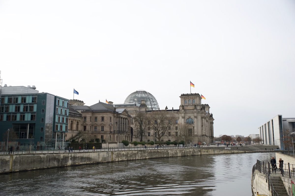 Merz weist Berichte über geplante „indirekte Vertrauensfrage“ zurück