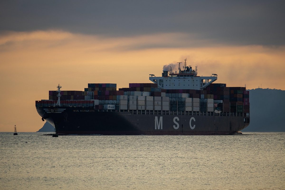 Chinas Wirtschaft wächst im Sommer schneller, getragen vom Export