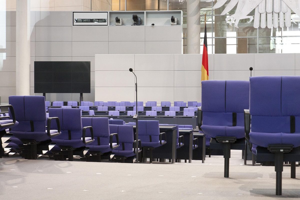Thormann-Geste im Landtag: SPD fordert Ausschluss aus der Fraktion