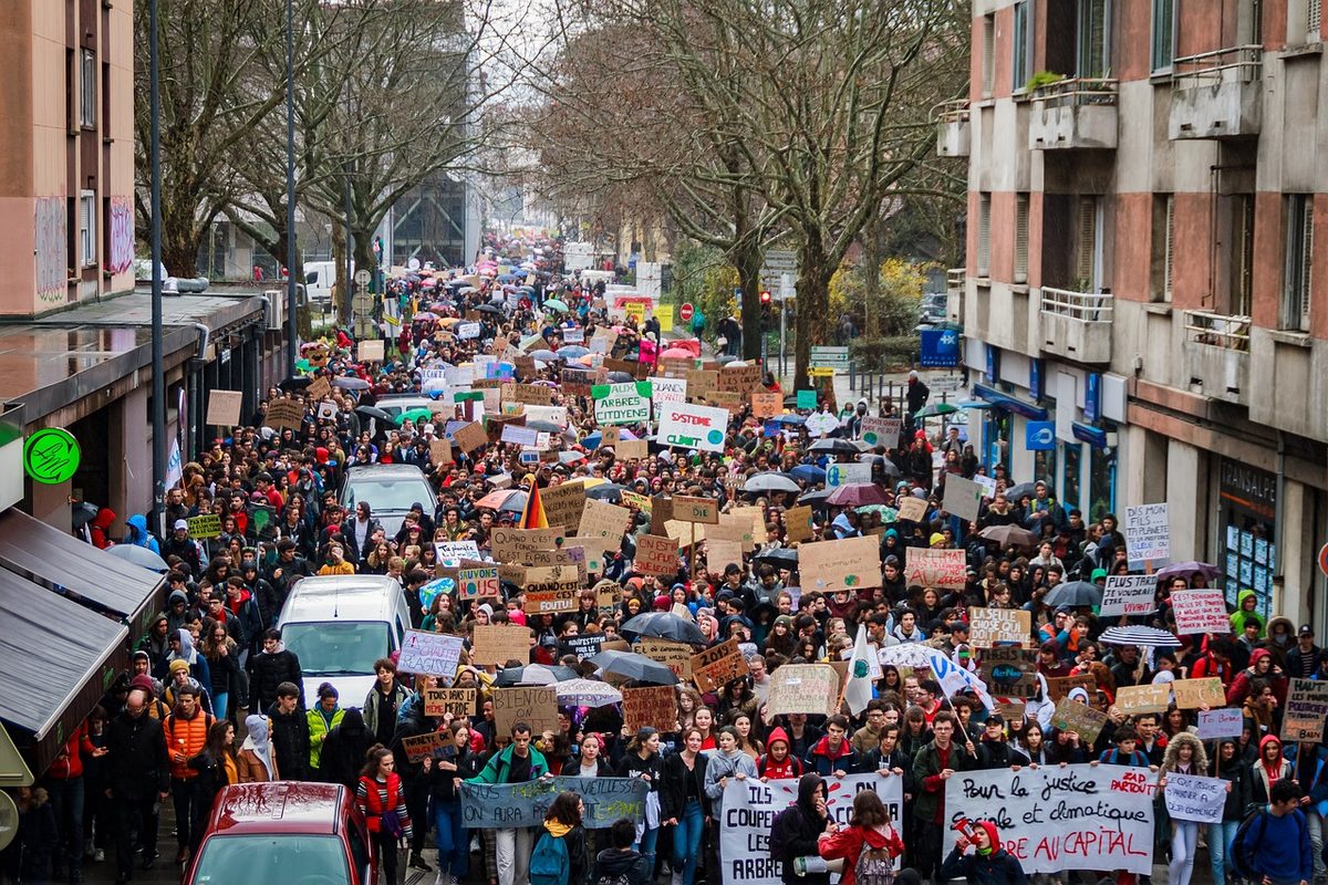 In Frankreich und Belgien gehen erneut Menschen auf die Straße
