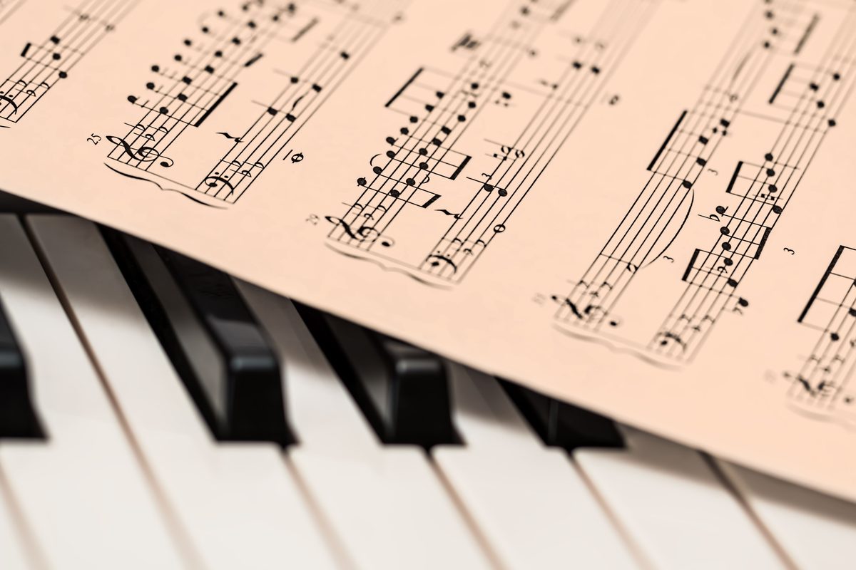 Rechteinhaber verklagen Anthropic wegen Elvis-Songs im KI-Training