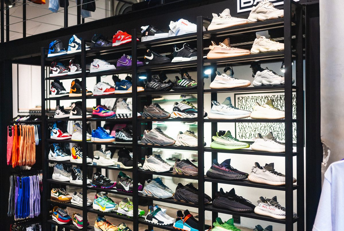 Adidas hebt Prognose an – Umsätze in Europa sinken