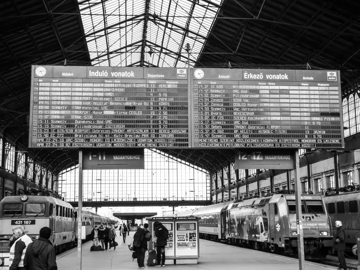 Bahn prüft Zugreduzierung für mehr Pünktlichkeit – Expertenkommission soll Szenarien erarbeiten