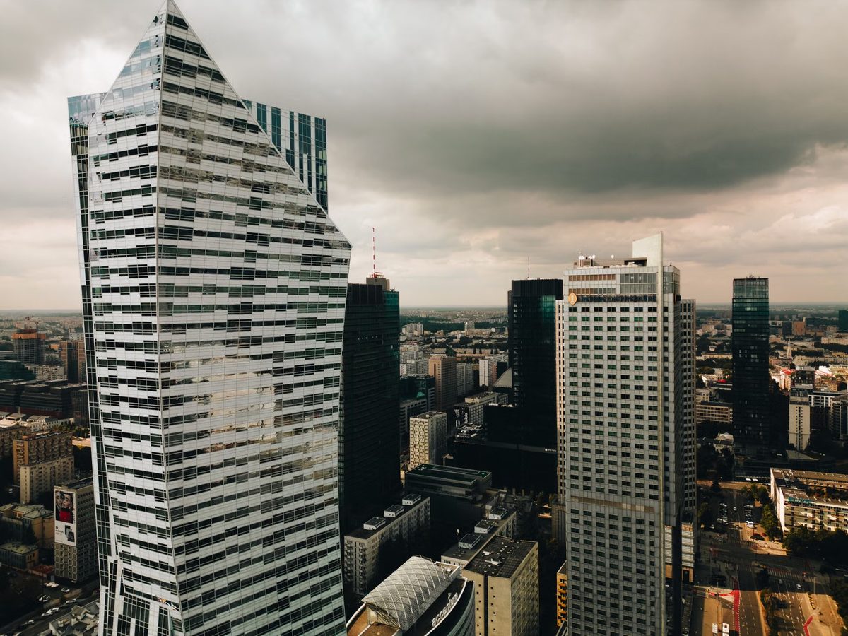 Bericht: Russische Drohne trifft Personenzug auf Strecke Kyjiw–Warschau